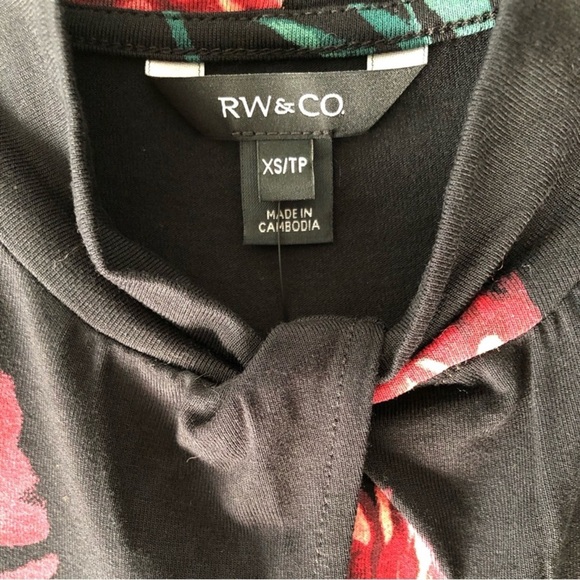 NWT RW&CO. Red Floral Black Twist Knot Neckline Long Sleeve Blouse Size … - Picture 5 of 7